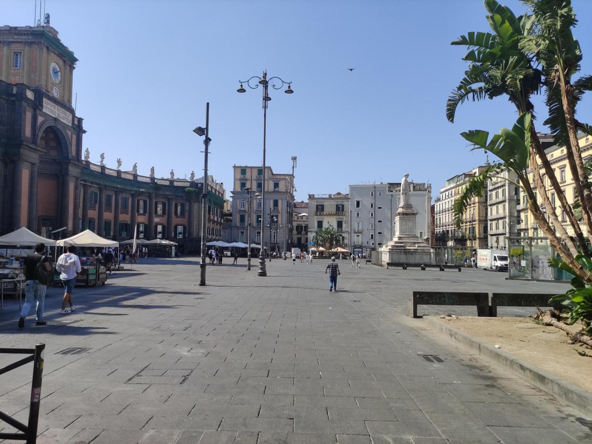 Na' Stanza In Piazza Appartamento Napoli